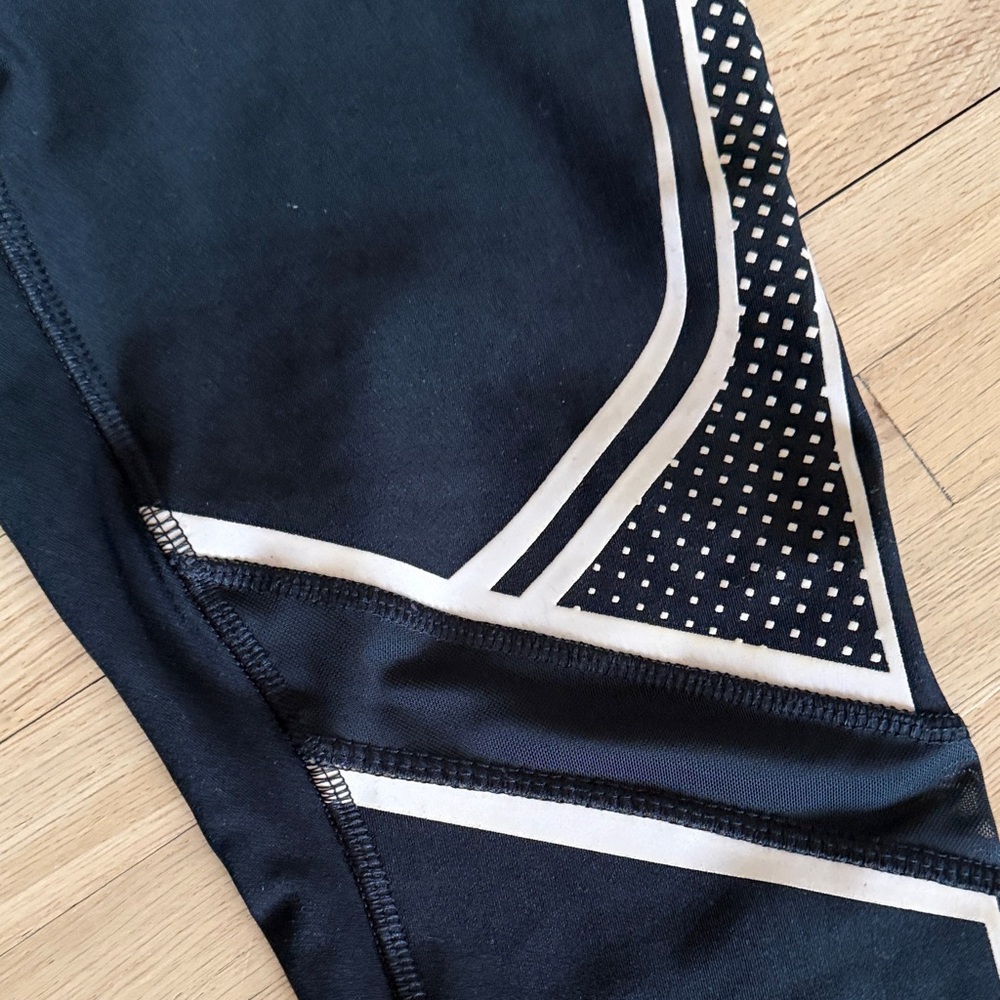 RBX - Black Athletic Leggings with White Trim - Medium - Picture 5 of 10